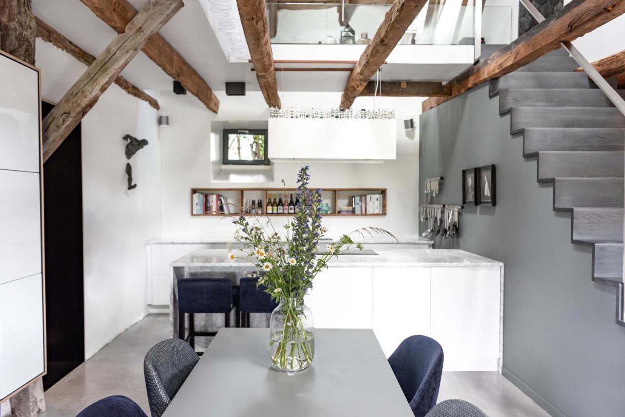 Maison De La Bonne Vie Therondels Bagian luar foto